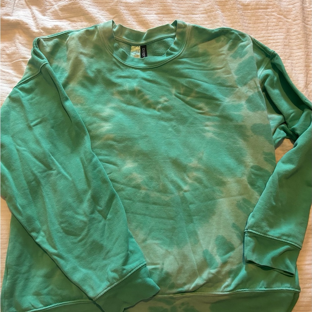 H&M green tie dye sweatshirt